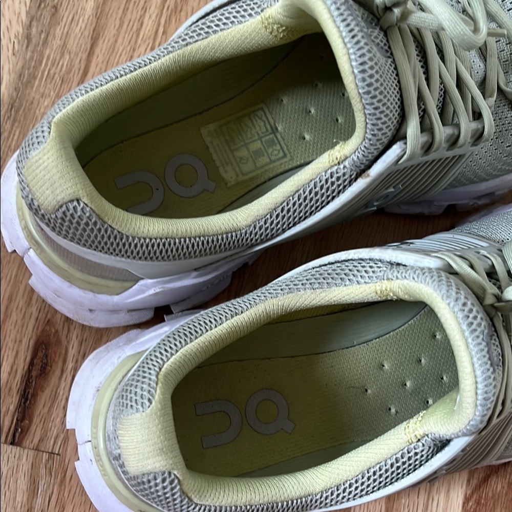 On Running Athletic Shoes with Breathable Knit Mesh in Light Green - Picture 9 of 9
